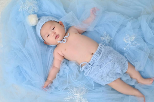 供卵试管代怀生子费用六个月宝宝嗜睡